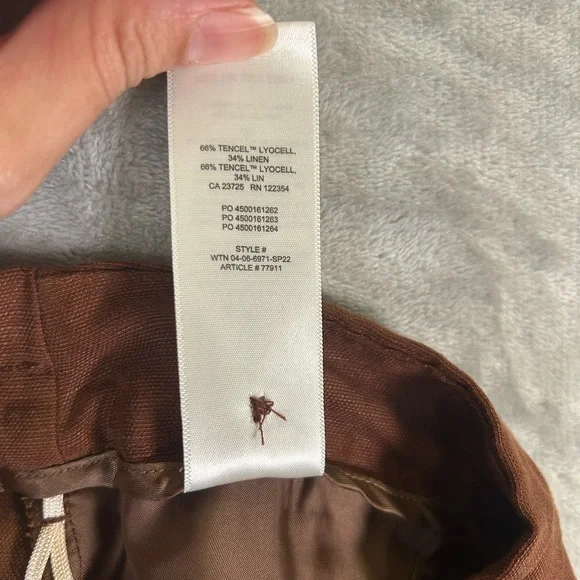 Wilfred brown linen pleated tailored shorts - Picture 5 of 9